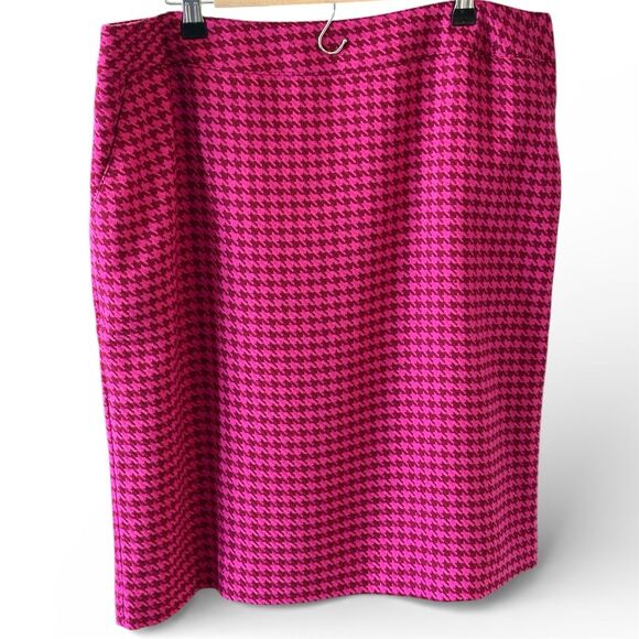 Merona Dresses & Skirts - Merona Women's Pink Houndstooth Pencil Skirt Size 16 Knee Length